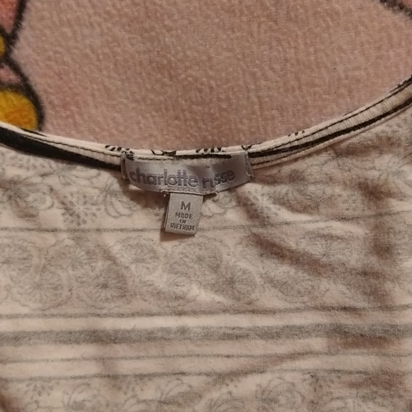 Crop top - Picture 2 of 3
